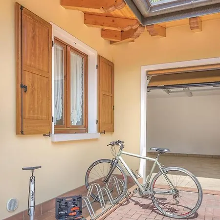 Apartment Isola