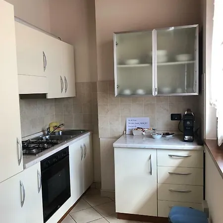 Isola Apartment Villa (Brescia)