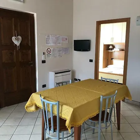 Isola Villa (Brescia)