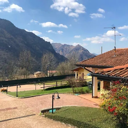 Isola * Villa (Brescia)